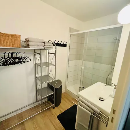 For 4 People Downtown