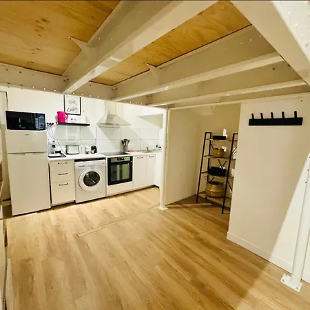 For 4 People Downtown Apartment La Ciotat