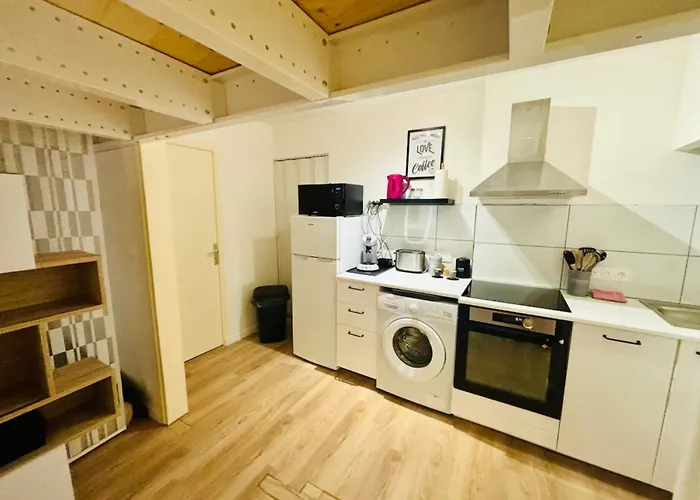 Apartmán For 4 People Downtown *